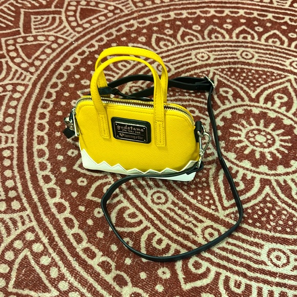 Loungefly hand bag, gudetama the lazy egg themed BRAND NEW CONDITION~flawless - Picture 1 of 3